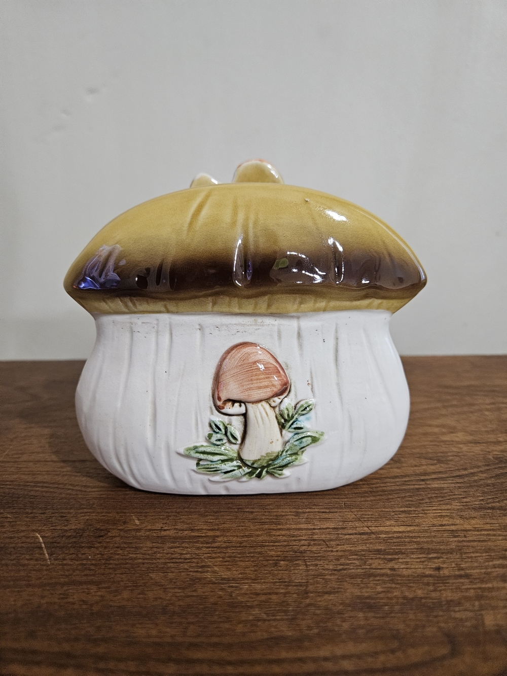 Sears Merry Mushroom Napkin Holder - Picture 5 of 7